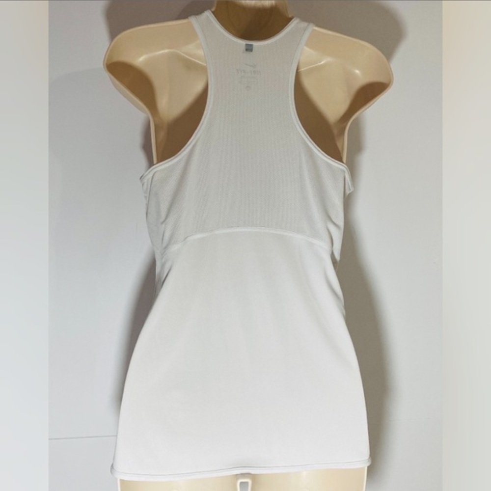 Nike Dri-FIT White Mesh Tank Top Size M Athletic Workout Top - Picture 3 of 11
